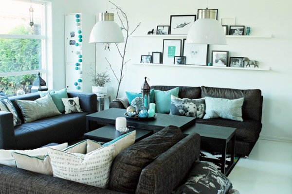 Amazing living room accented with turquoise 6