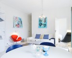 White and blue interior (1)