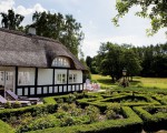 A scenic country cottage (9)