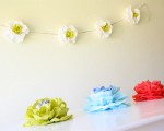 Blooming flowers on the wall (22)