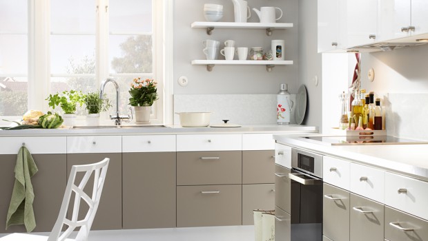 White kitchens: the stark forefront in premier kitchen design White kitchens: the stark forefront in premier kitchen design