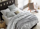 Decorating a guest bedroom