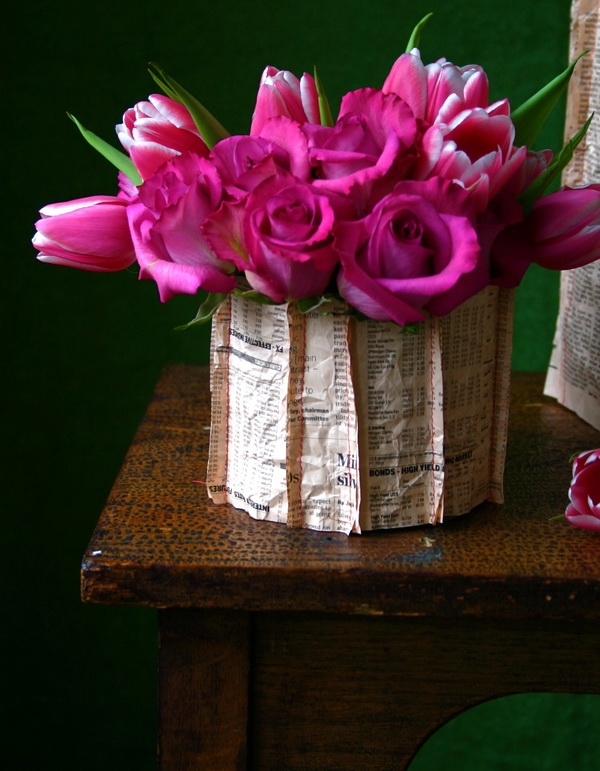 Diy-Newspaper-Vase-1