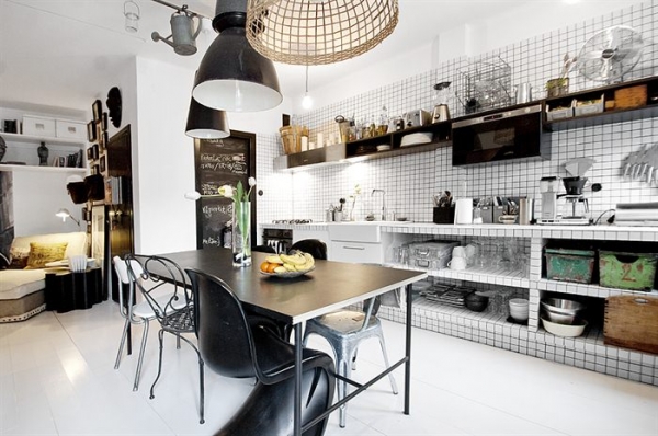 A-Favorite-Black-And-White-Interior-Design-3