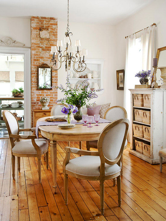 A-Few-Fabulous-Cottage-Decorating-Ideas-11