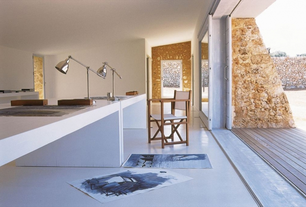 A-Renovated-House-In-Mallorca-5