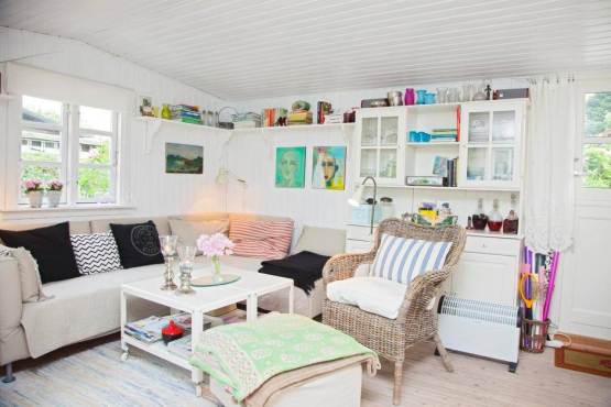 A Scandinavian Dream Inside An Adorable Tiny Home (1)