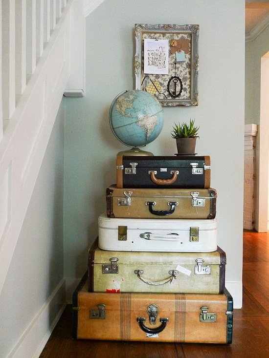 A-Suitcase-For-Decoration-17