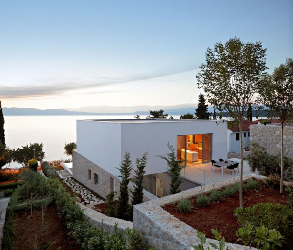 Contemporary-House-On-The-Adriatic-8