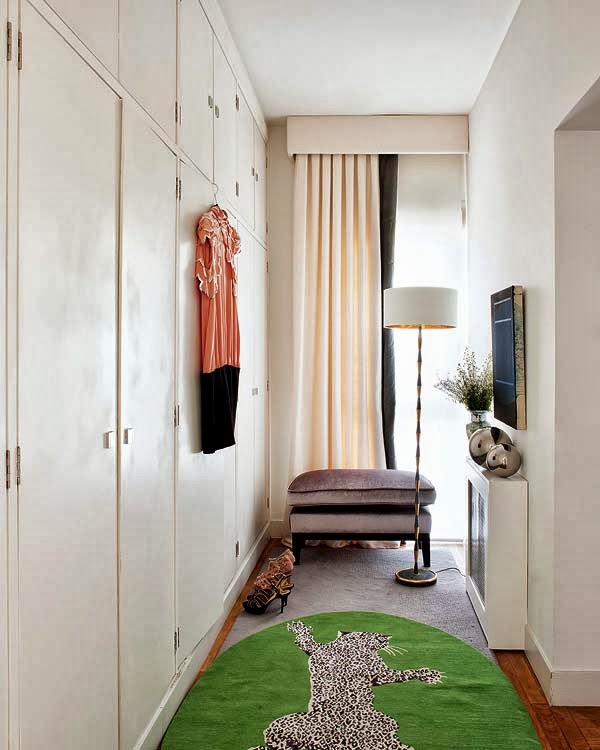 A-Very-Modern-Take-On-An-Earthy-Color-Scheme-5