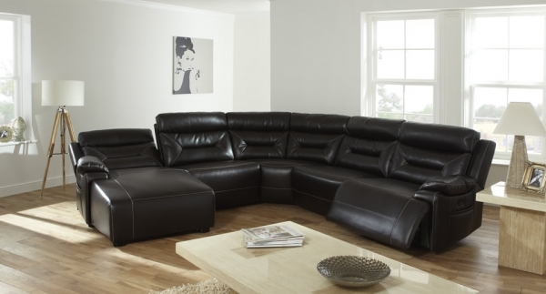 Add-A-Touch-Of-Luxury-With-Leather-Sofas-6