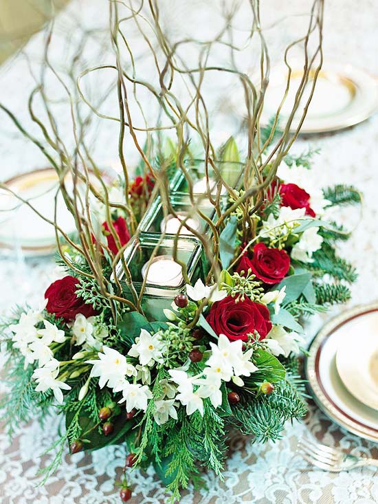 Add-Flower-Arrangements-To-Your-Festive-Decorations-21