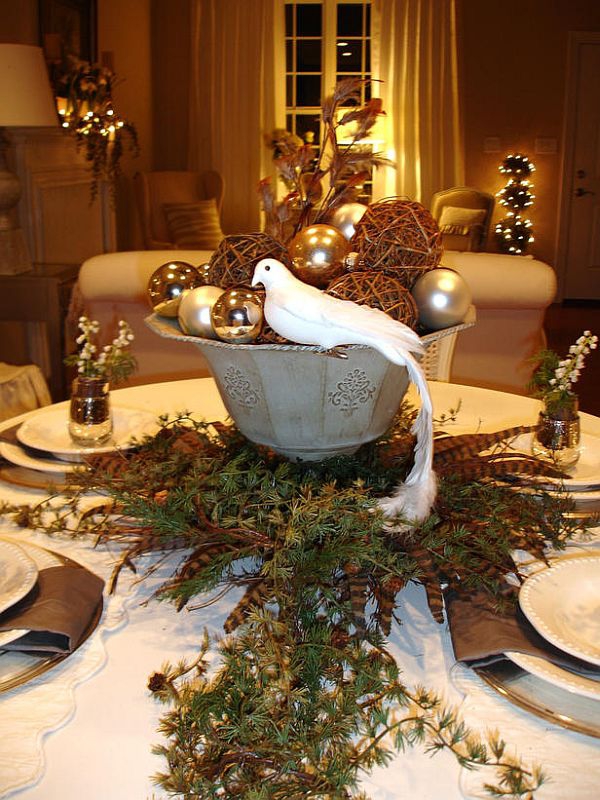 Add-Flower-Arrangements-To-Your-Festive-Decorations-28