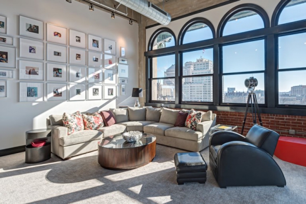 Amazing Rehabbed Penthouse   (10)