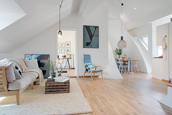 Beautiful-Attic-Home-6