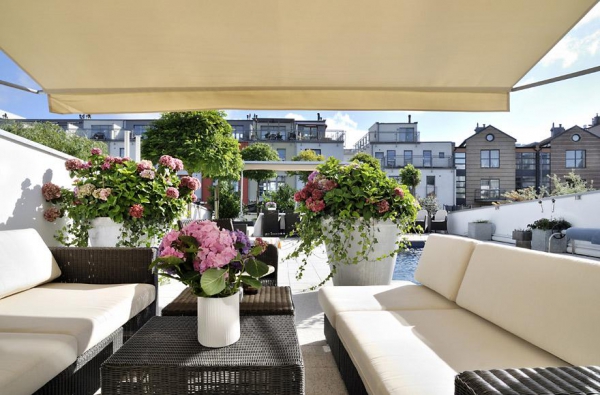 Beautiful-Home-With-A-Terrace-Garden-4