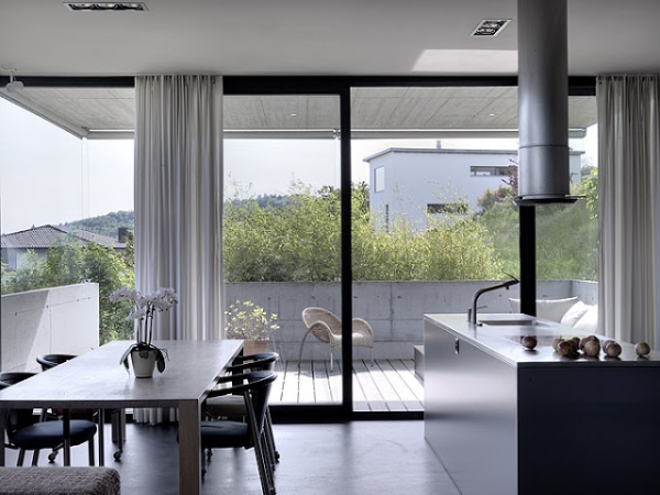 Beautiful-Modern-Concrete-House-3