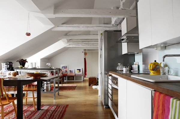 Beautifully-Carefree-An-Attic-Apartment-7