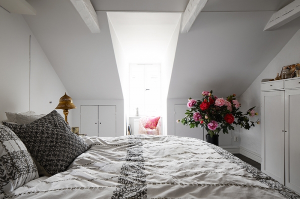 Beautifully-Carefree-An-Attic-Apartment-9