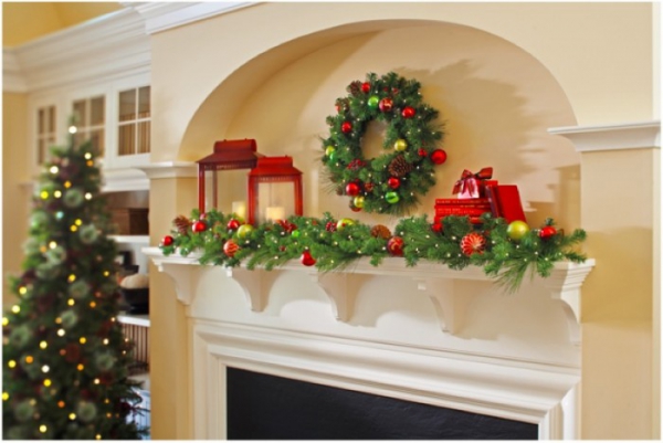 Christmas-Mantelpiece-Decorating-Ideas-15