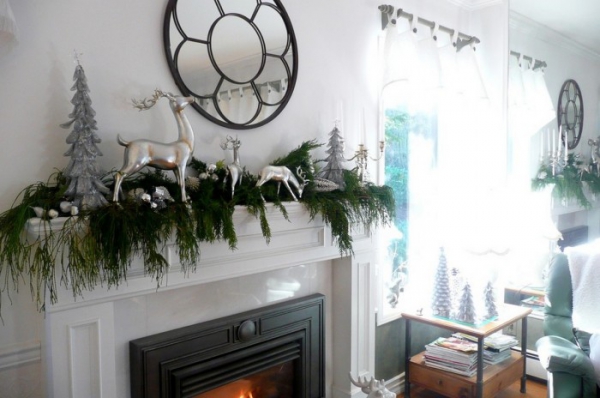 Christmas-Mantelpiece-Decorating-Ideas-4