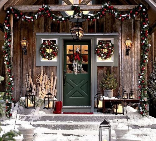 Christmas-Porch-And-Front-Door-Decorating-Ideas-7