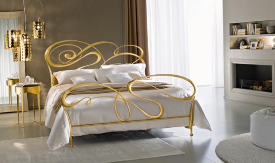 Classic-Wrought-Iron-Beds-By-Ciacci-1