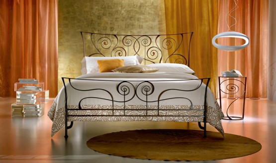 Classic-Wrought-Iron-Beds-By-Ciacci-3