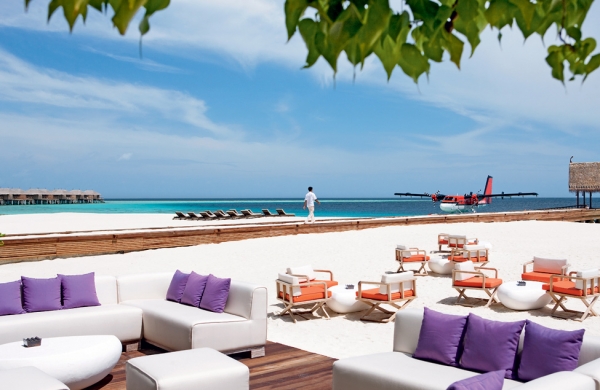 Constance-Moofushi-Resort-11