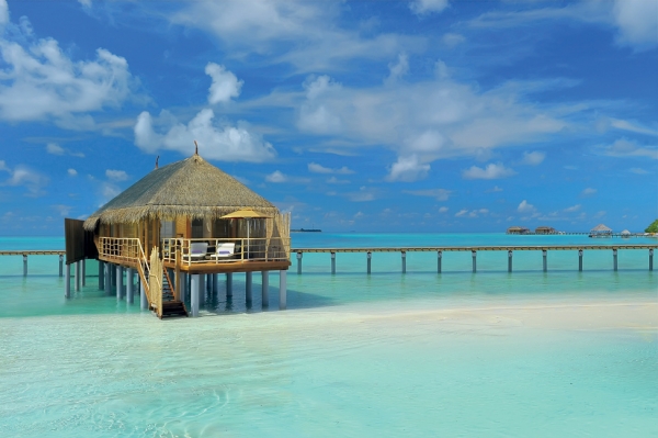 Constance-Moofushi-Resort-5