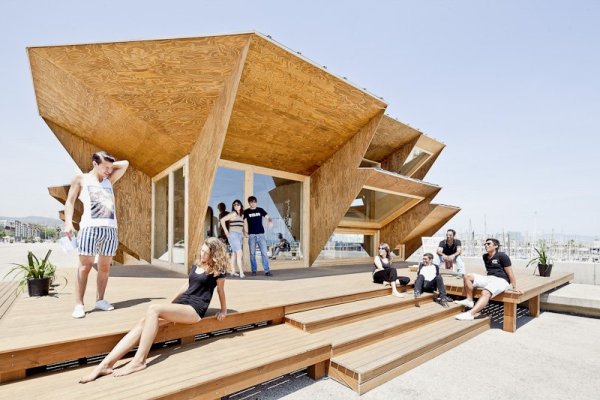 Contemporary-Design-Of-An-Eco-Friendly-Pavilion-10