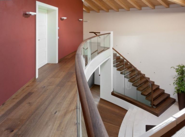 Contemporary Staircases Can Make A Home (13)