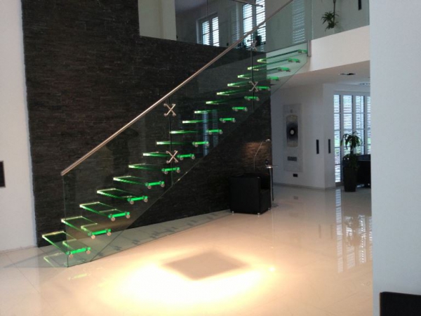 Contemporary Staircases Can Make A Home (2)