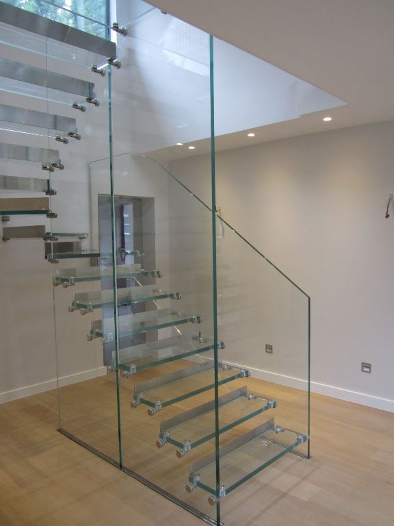 Contemporary Staircases Can Make A Home (4)