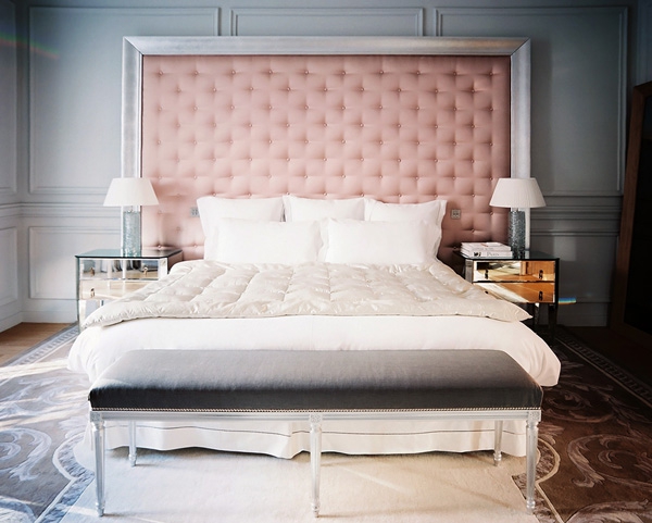 Cozy-And-Delicate-Paris-Hotel-5