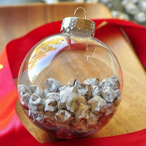 Decorate-With-Christmas-Ball-Ornaments-15