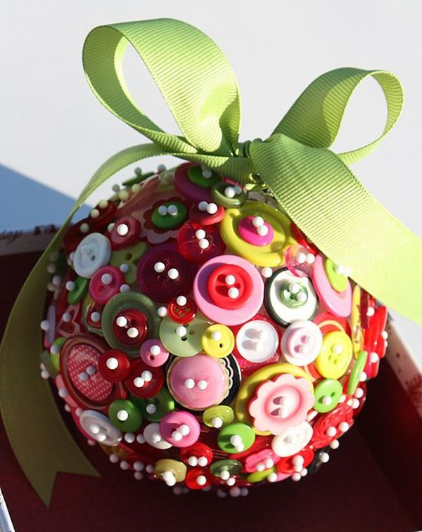 Decorate-With-Christmas-Ball-Ornaments-3