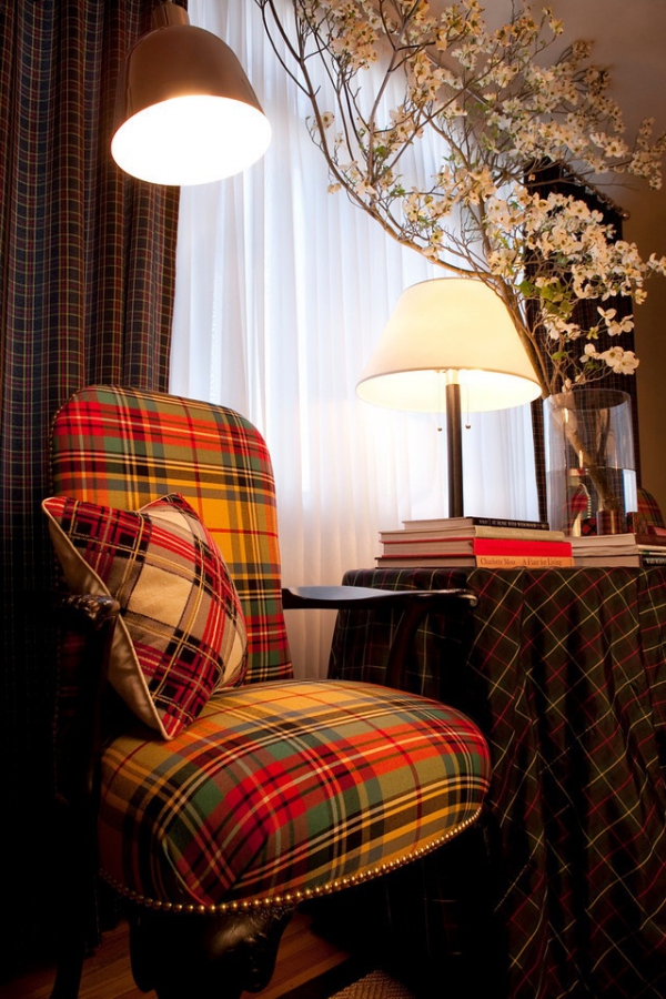 Decorating-With-Plaid-Pattern-2