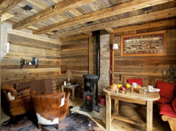 Delightful-Wood-Cabin-2