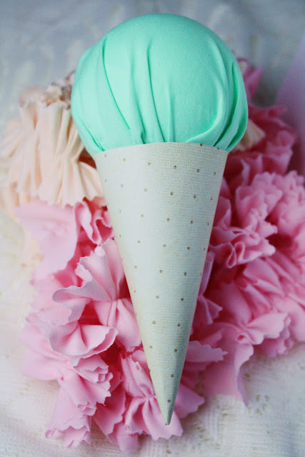 Diy-Ice-Cream-Cone-Decoration-3