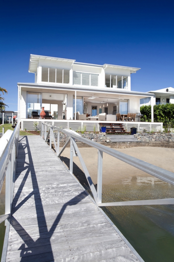 Dream house on the beach down yonder