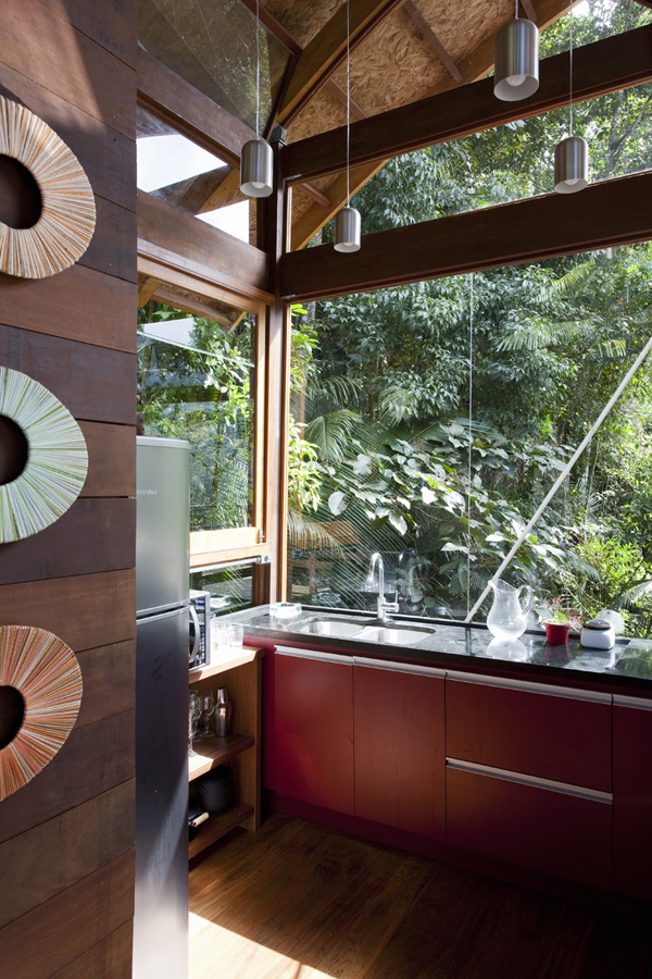 Environment-Friendly-House-In-The-Brazilian-Forest-4