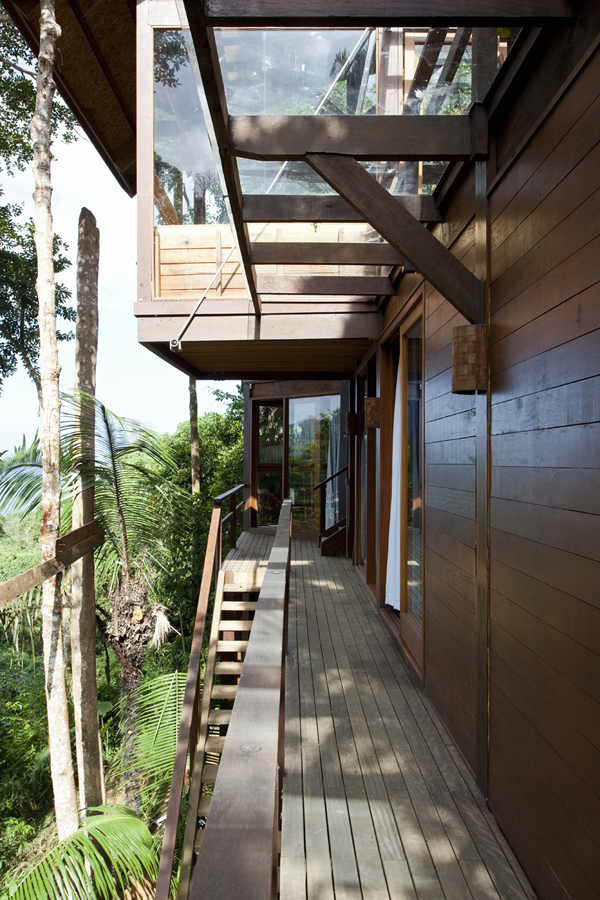 Environment-Friendly-House-In-The-Brazilian-Forest-9