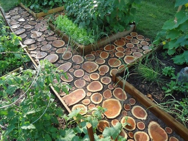 Lovely-Garden-Pathway-Ideas-2_0