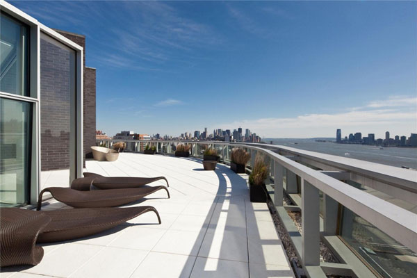 Luxurious-Glass-Penthouse-In-New-York-14