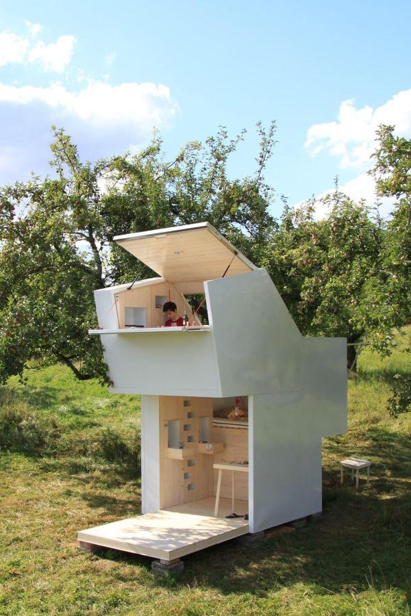 Minimalist Micro House Perfect For Personal Time (1)