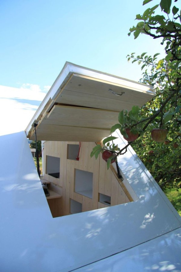 Minimalist Micro House Perfect For Personal Time (4)