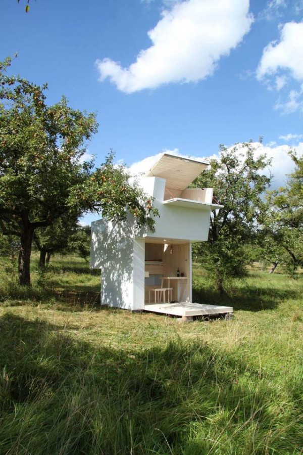 Minimalist Micro House Perfect For Personal Time (6)