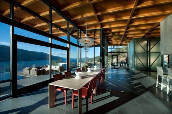 Modern Lakeside House Kelowna Canada (10)