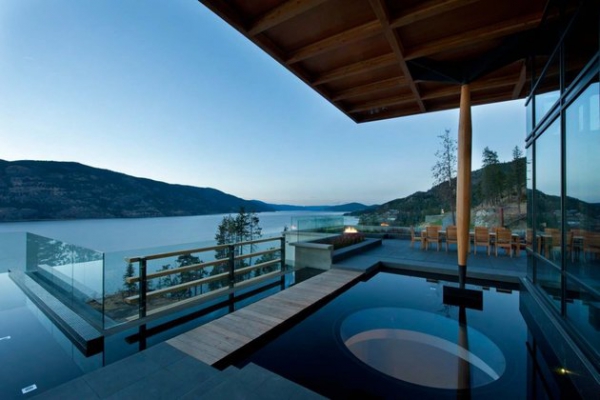 Modern Lakeside House Kelowna Canada (21)